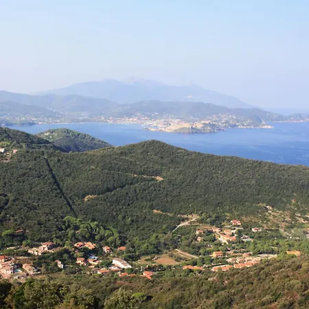 Locazione Turistica Altaluna.4 Cavo